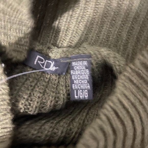 NWT‎ RDI Green Beach Turtle Neck Sweater (L) - Picture 7 of 9